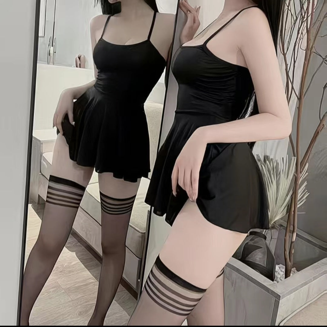 Noir Dress 🥵